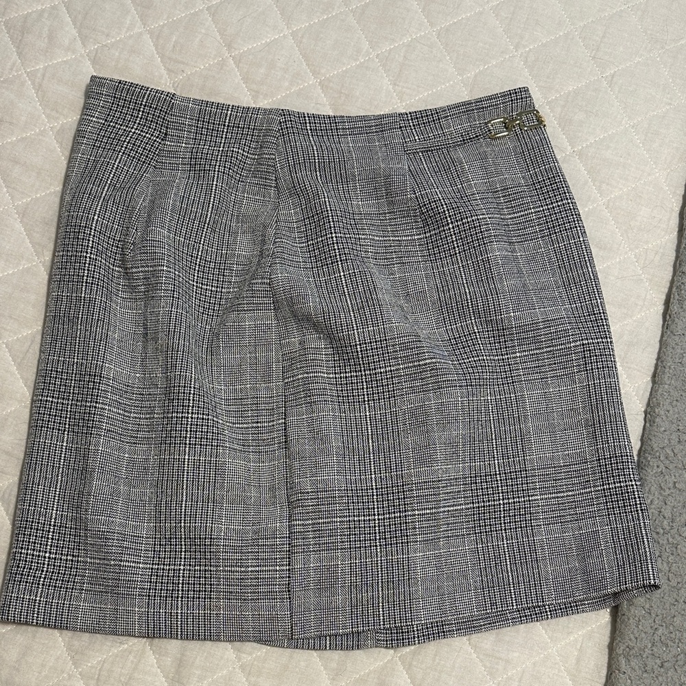 H&M Black and White Plaid Mini Skirt